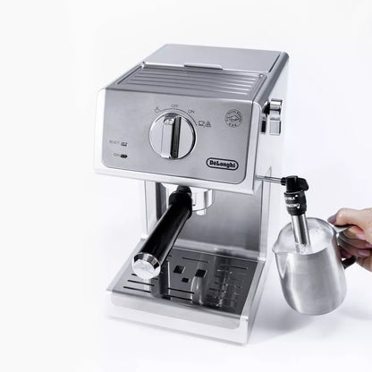 De’Longhi 15-Bar Pump Espresso Machine – Compact Coffee Maker with Milk Frother for Lattes & Cappuccinos (ECP3630)